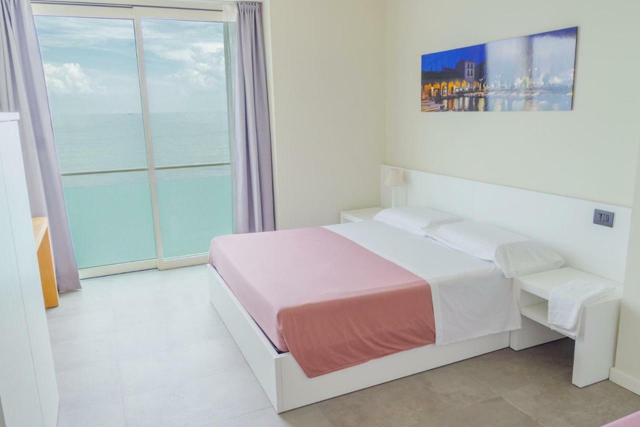 Garda Rooms Desenzano del Garda Kültér fotó