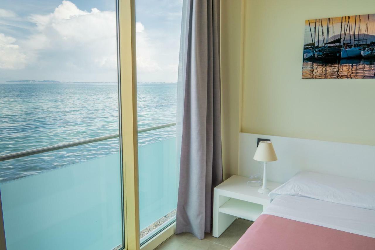 Garda Rooms Desenzano del Garda Kültér fotó